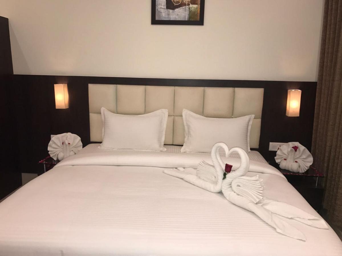 Hotel Anandi Inn Ballia Exterior foto